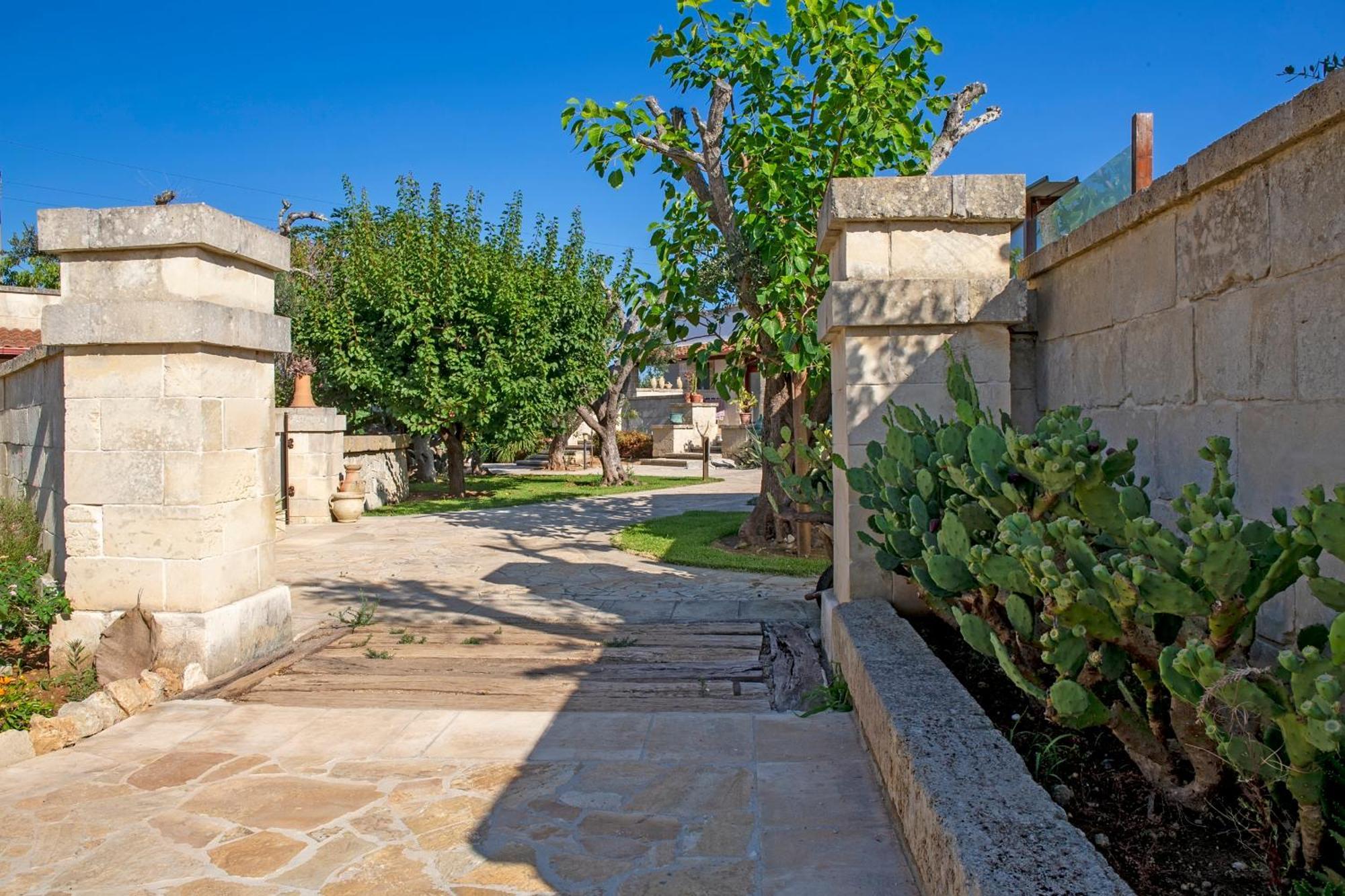 Masseria L'Uliveto Agri Resort 奥特朗托 外观 照片